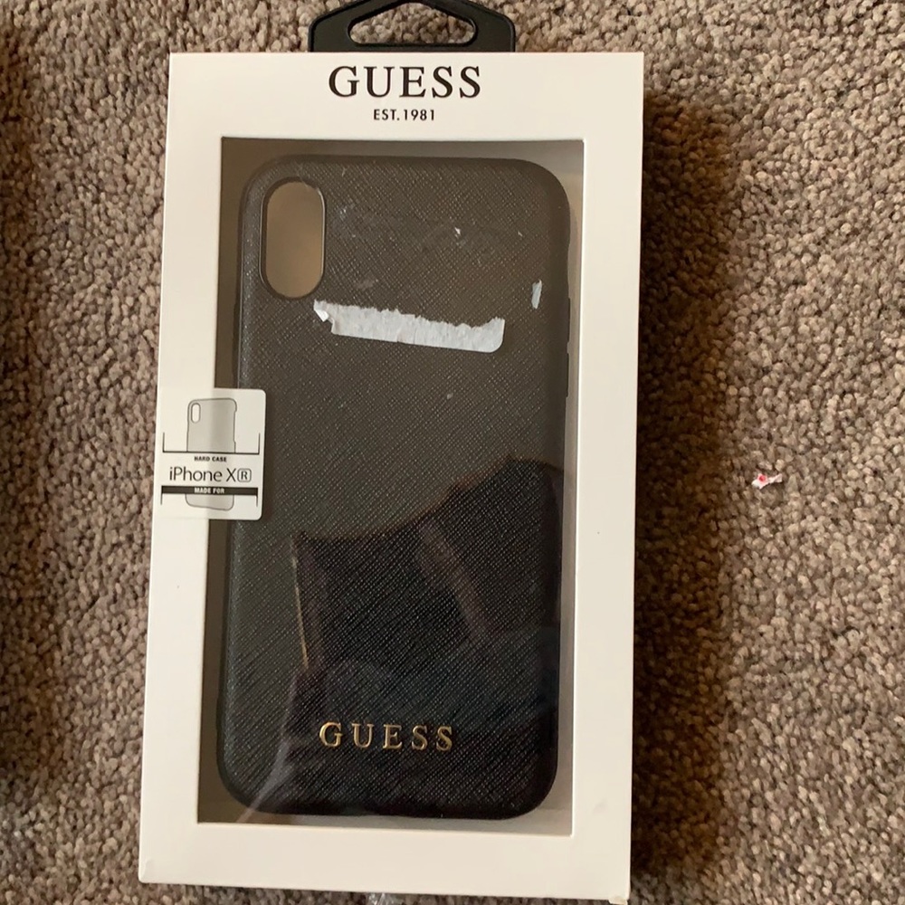 Guess iPhone XR hard case